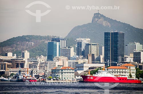  Subject: View of Rio de Janeiro from Guanabara Bay whit the Christ the Redeemer in the background / Place: City center neighborhood - Rio de Janeiro city - Rio de Janeiro state (RJ) - Brazil / Date: 05/2014 