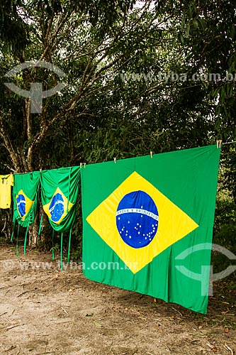 Subject: Brazilian flags on sale - SC-402 Highway / Place: Florianopolis city - Santa Catarina state (SC) - Brazil / Date: 06/2014 