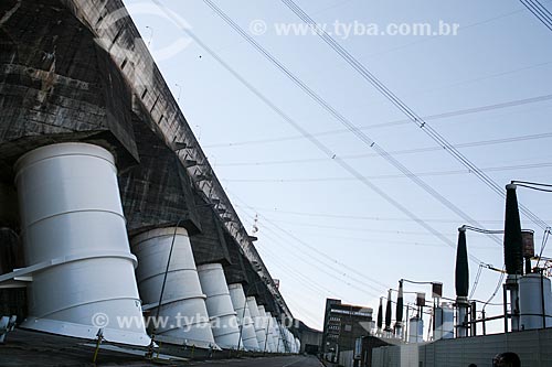  Subject: Ducts of dam of Itaipu Hydrelectric Plant / Place: Foz do Iguacu city - Parana state (PR) - Brazil / Date: 05/2008 