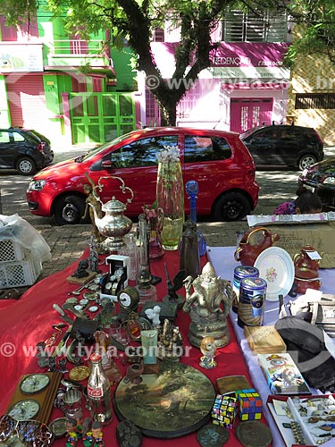  Subject: Antiquities on sale - Brique da Redencao / Place: Porto Alegre city - Rio Grande do Sul state (RS) - Brazil / Date: 04/2014 