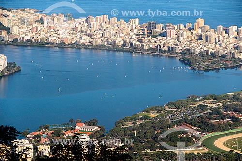  Subject: Rodrigo de Freitas Lagoon with Ipanema neighborhood in the background / Place: Lagoa neighborhood - Rio de Janeiro city - Rio de Janeiro state (RJ) - Brazil / Date: 08/2014 