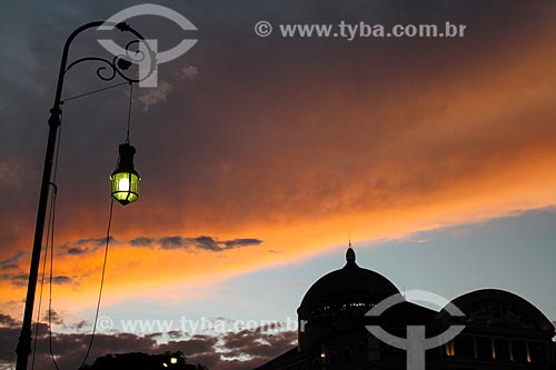  Silhouette of Amazonas Theatre at dusk  - Manaus city - Amazonas state (AM) - Brazil