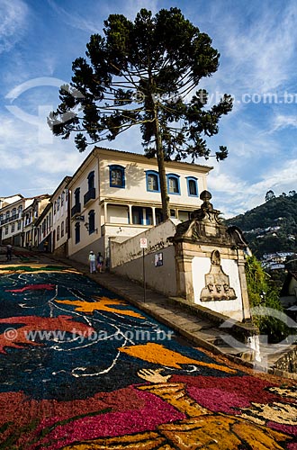  Carpets made of sawdust for the celebrations of Holy Week  - Ouro Preto city - Minas Gerais state (MG) - Brazil