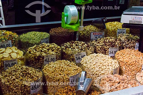  Chestnuts for sale in the Municipal Market  - Sao Paulo city - Sao Paulo state (SP) - Brazil