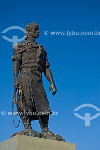  Statue of Laçador - Was modelled the folklorist Paixao Cortes  - Porto Alegre city - Rio Grande do Sul state (RS) - Brazil