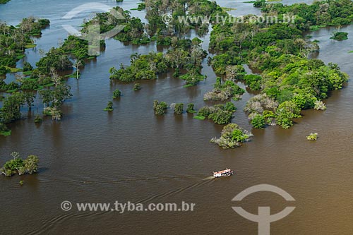  Aerial view of Amazonas River  - Parintins city - Amazonas state (AM) - Brazil