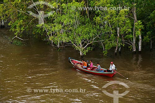  Canoe carrying  people in Amazonas River  - Parintins city - Amazonas state (AM) - Brazil