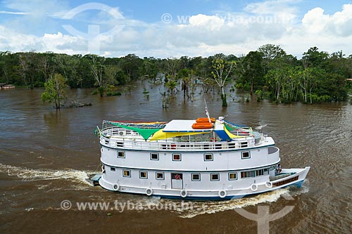  Vessel carrying people in Amazonas River  - Urucara city - Amazonas state (AM) - Brazil