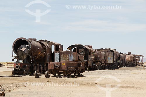  Cemeteries of trains near the Uyuni Salt Flat  - Potosi department - Bolivia