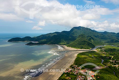  Aerial photo of river mouth of Guarau River with the Jureia-Itatins Ecological Station in the background  - Peruibe city - Sao Paulo state (SP) - Brazil