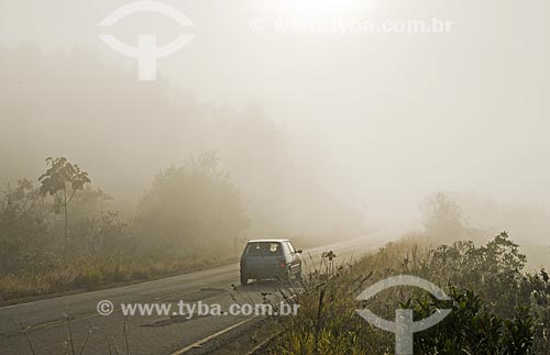  Fog - BR-494 highway between Sao Vicente de Minas and Andrelandia cities  - Madre de Deus de Minas city - Minas Gerais state (MG) - Brazil
