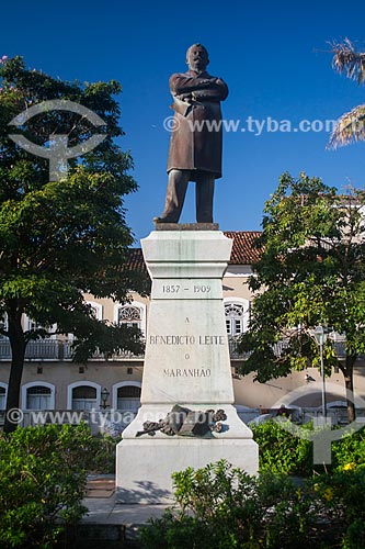 Statue - Benedito Leite Square  - Sao Luis city - Maranhao state (MA) - Brazil