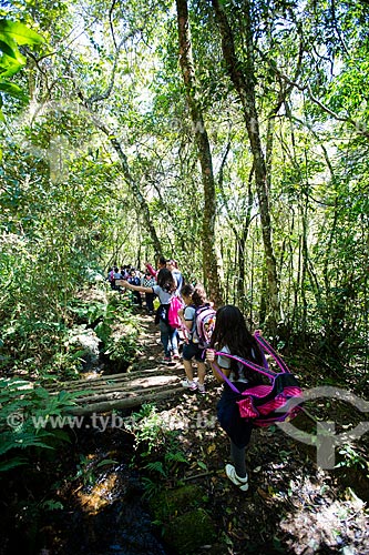  Students of Major Theofilo de Carvalho Municipal School - trail for Paraiso Well (Paradise Well) - Serra dos Orgaos National Park  - Petropolis city - Rio de Janeiro state (RJ) - Brazil