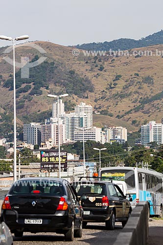  Cars passing by Viaduct of Posse  - Nova Iguacu city - Rio de Janeiro state (RJ) - Brazil