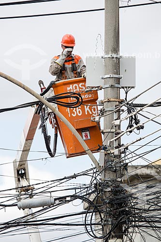  Workers of Light doing maintenance of electric network  - Sao Joao de Meriti city - Rio de Janeiro state (RJ) - Brazil