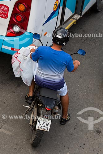  Motorcyclist in Nossa Senhora das Gracas Avenue  - Sao Joao de Meriti city - Rio de Janeiro state (RJ) - Brazil