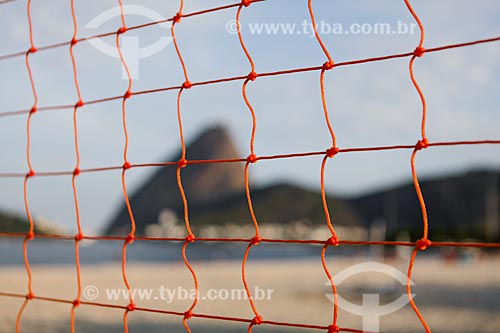  View of Sugar Loaf through volleyball net on Flamengo Beach  - Rio de Janeiro city - Rio de Janeiro state (RJ) - Brazil
