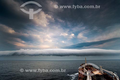  Maisa ship in the coast of Santa Catarina with tubular cloud in the background  - Santa Catarina state (SC) - Brazil