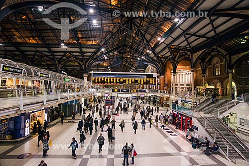  Inside of Liverpool Street station  - London - Greater London - England