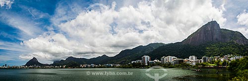  View of Rodrigo de Freitas Lagoon with Morro Dois Irmaos (Two Brothers Mountain) - to the left - and Christ the Redeemer (1931) to the right  - Rio de Janeiro city - Rio de Janeiro state (RJ) - Brazil