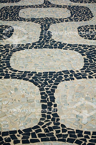  Detail of the boardwalk of Ipanema Beach  - Rio de Janeiro city - Rio de Janeiro state (RJ) - Brazil