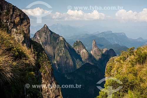  View of Santo Antonio, Cabeca de Peixe and Dedo de Deus Peaks from mirante known as Portais de Hercules (Hercules Portals)  - Petropolis city - Rio de Janeiro state (RJ) - Brazil