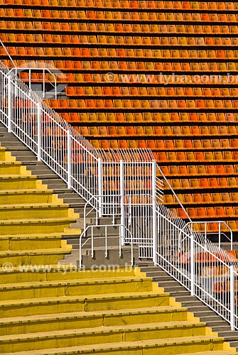  Border between the bleachers and chairs - Paulo Machado de Carvalho Municipal Stadium (1940) - also known as Pacaembu Stadium  - Sao Paulo city - Sao Paulo state (SP) - Brazil