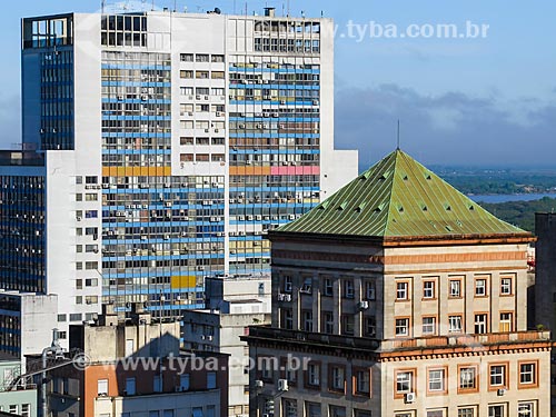  View of Sulacap Building with Santa Cruz Building in the background - Porto Alegre city center neighborhood  - Porto Alegre city - Rio Grande do Sul state (RS) - Brazil