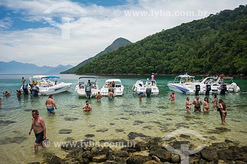  Motorboats and bathers - Verde Lagoon (Green Lagoon)  - Angra dos Reis city - Rio de Janeiro state (RJ) - Brazil