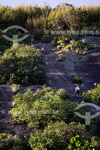  Men practicing mountaineering - Urca Mountain  - Rio de Janeiro city - Rio de Janeiro state (RJ) - Brazil