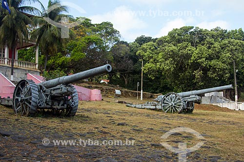  Cannons opposite of Sao Miguel Palace (1948) - administrative headquarters of the Fernando de Noronha Archipelago  - Fernando de Noronha city - Pernambuco state (PE) - Brazil