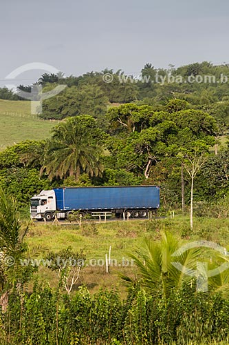  Truck - BR-324 highway - near to Sao Sebastiao do Passe city  - Sao Sebastiao do Passe city - Bahia state (BA) - Brazil