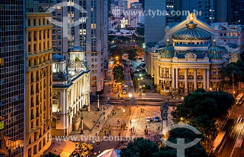  View of Cinelandia with Municipal Chamber of Rio de Janeiro city and Municipal Theater of Rio de Janeiro (1909) in the background  - Rio de Janeiro city - Rio de Janeiro state (RJ) - Brazil