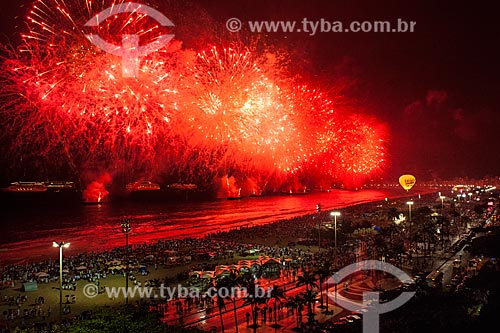  Fireworks at Copacabana beach during reveillon 2011  - Rio de Janeiro city - Rio de Janeiro state (RJ) - Brazil