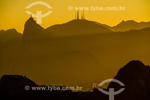  Sunset with Christ the Redeemer and Sumare Mountain in the background  - Rio de Janeiro city - Rio de Janeiro state (RJ) - Brazil