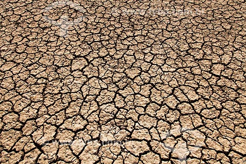  Dry soil of dam  - Crateus city - Ceara state (CE) - Brazil