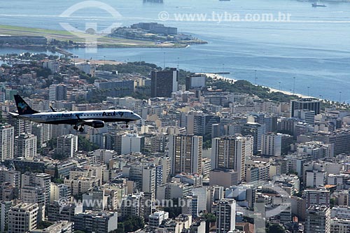  Airplane of Azul Brazilian Airlines preparing for landing at Santos Dumont Airport  - Rio de Janeiro city - Rio de Janeiro state (RJ) - Brazil