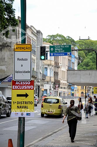  Detail of plaque indicating the Rio450 Tunnel - March 1 Street near to Rio450 Tunnel  - Rio de Janeiro city - Rio de Janeiro state (RJ) - Brazil