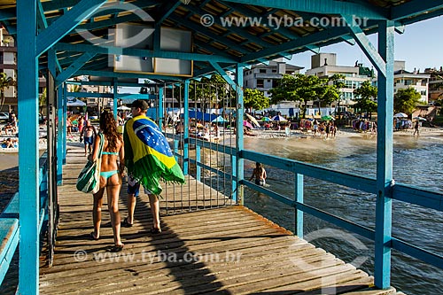  Bathers - Canasvieiras Beach pier  - Florianopolis city - Santa Catarina state (SC) - Brazil