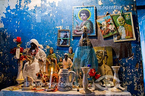  Altar inside of house - Providencia Hill (Providence Hill)  - Rio de Janeiro city - Rio de Janeiro state (RJ) - Brazil