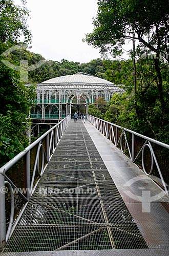  Footbridge with the Opera de Arame in the background - using pipes as structure and is perfectly integrated to the surrounding nature  - Curitiba city - Parana state (PR) - Brazil