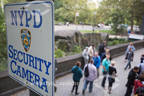  Plaque indicating the monitoring by security camera - Central Park  - New York city - New York - United States of America