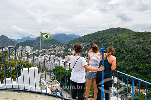 Tourists photographing from Duque de Caxias Fort - also known as Leme Fort - Environmental Protection Area of Morro do Leme  - Rio de Janeiro city - Rio de Janeiro state (RJ) - Brazil
