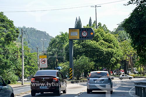  Electronic Radar for speed control - Menezes Cortes Avenue - also known as Grajau-Jacarepagua Highway  - Rio de Janeiro city - Rio de Janeiro state (RJ) - Brazil