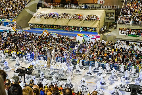  Parade of Gremio Recreativo Escola de Samba Unidos da Tijuca Samba School - Baianas - Plot in 2015 - A short story marked in the time: the swiss vision of Clovis Bornay  - Rio de Janeiro city - Rio de Janeiro state (RJ) - Brazil