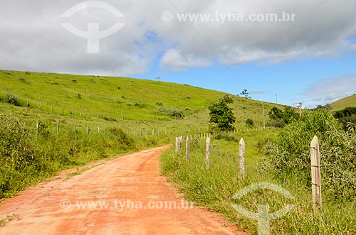  Road - rural zone of Paraiba do Sul city  - Paraiba do Sul city - Rio de Janeiro state (RJ) - Brazil