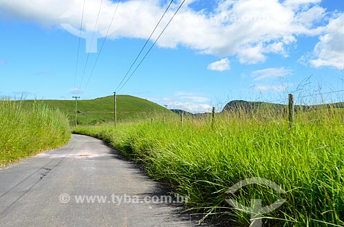  Road - rural zone of Paraiba do Sul city  - Paraiba do Sul city - Rio de Janeiro state (RJ) - Brazil