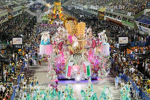  Parade of Gremio Recreativo Escola de Samba Inocentes de Belford Roxo Samba School - Floats - Plot in 2015 - White and Incarnate Cordel  - Rio de Janeiro city - Rio de Janeiro state (RJ) - Brazil