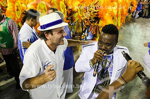  Mayor of Rio de Janeiro city Eduardo Paes and Wantuir - interpreter of the samba plot - during parade of Gremio Recreativo Escola de Samba Portela Samba School  - Rio de Janeiro city - Rio de Janeiro state (RJ) - Brazil