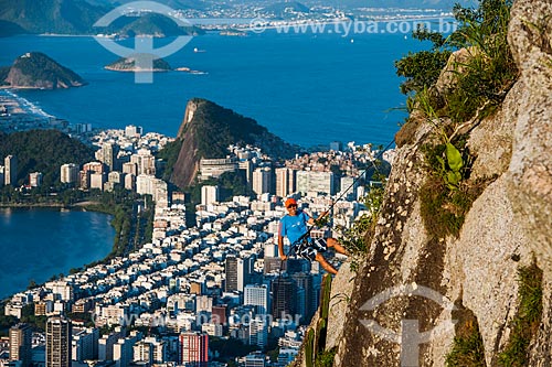  Practitioner of rappel - Morro Dois Irmaos (Two Brothers Mountain)  - Rio de Janeiro city - Rio de Janeiro state (RJ) - Brazil